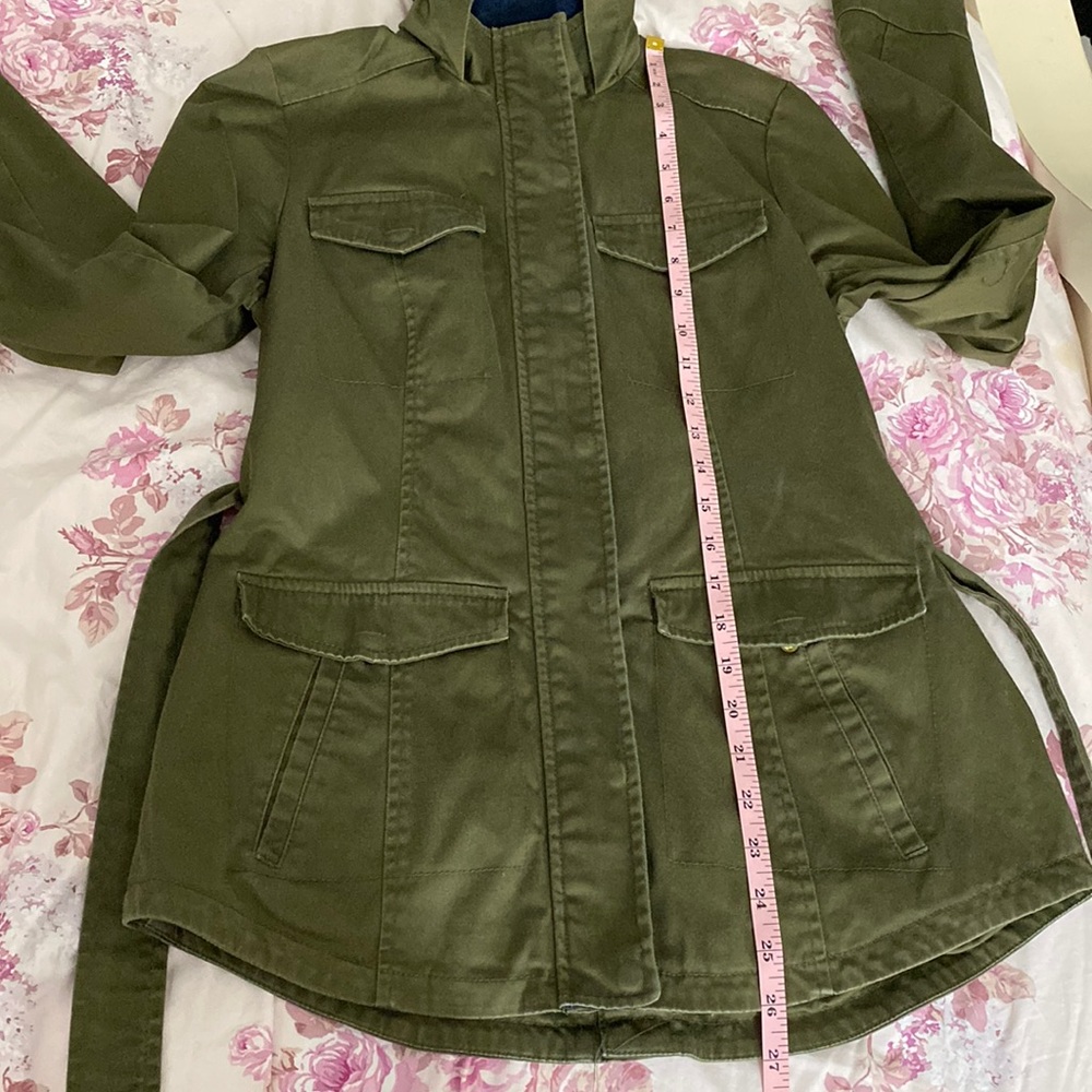 24. Tommy Hilfiger | Olive Green Utility Jacket with Hood - Picture 15 of 17